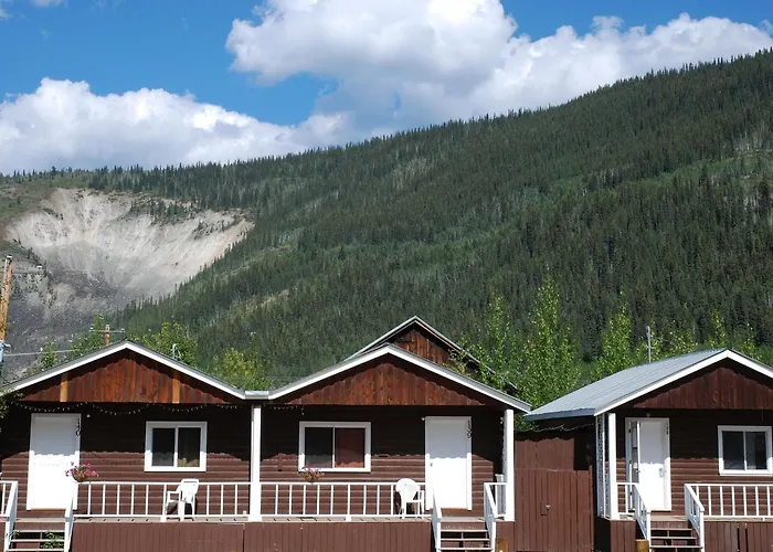 Triple J Hotel Dawson City