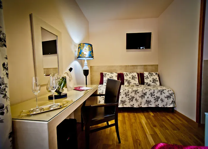 Hotel Condes De Castilla