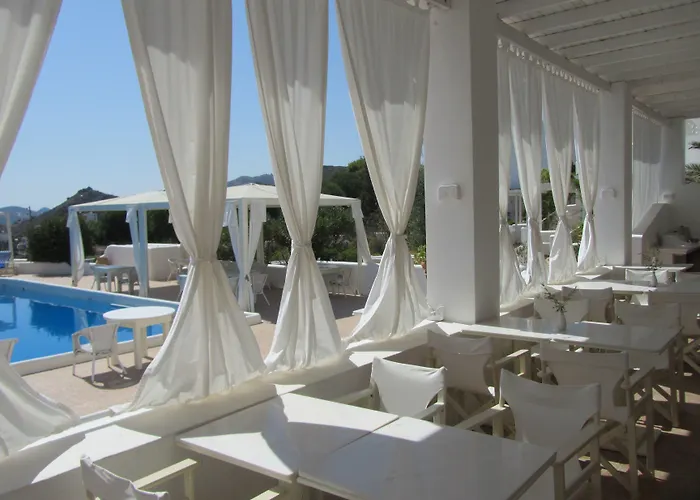 Porto Scoutari Romantic Hotel