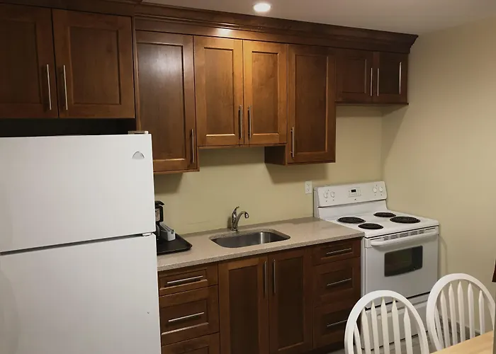 Sahara Suites