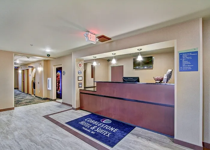 Cobblestone Hotel & Suites Pulaski/Green Bay