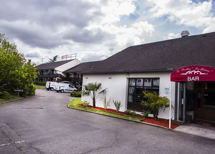 Hotel Pavillon Des Gatines