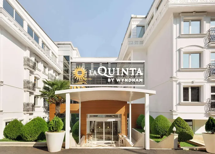La Quinta By Wyndham Giresun
