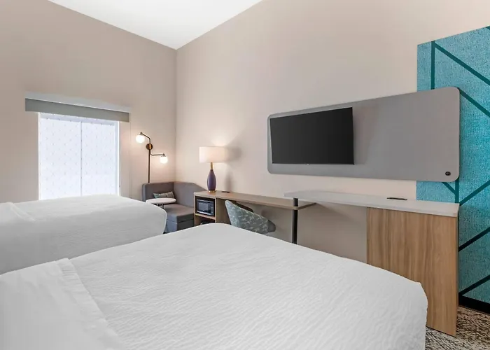 Sleep Inn & Suites