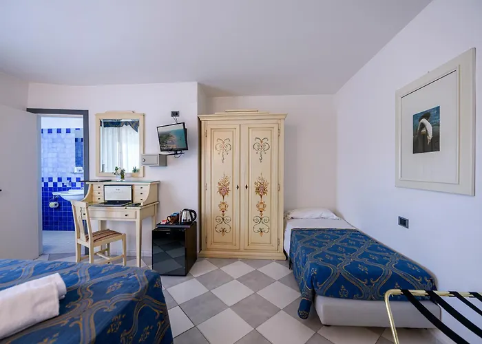 Hotel Falco Azzurro