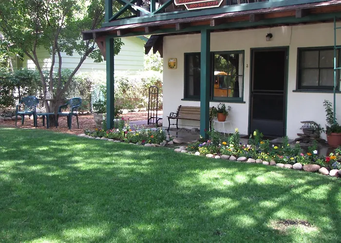 Kern Riverfront Lodge