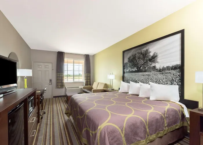 Super 8 By Wyndham