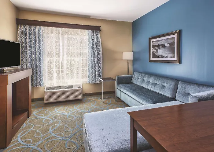 La Quinta By Wyndham Niagara Falls