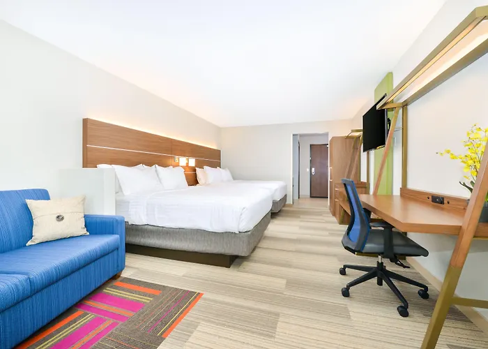 Holiday Inn Express & Suites Salem By Ihg