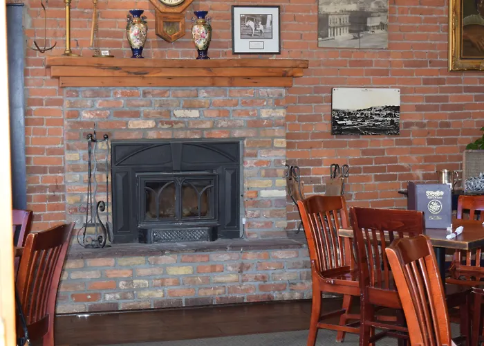 Weatherford Hotel