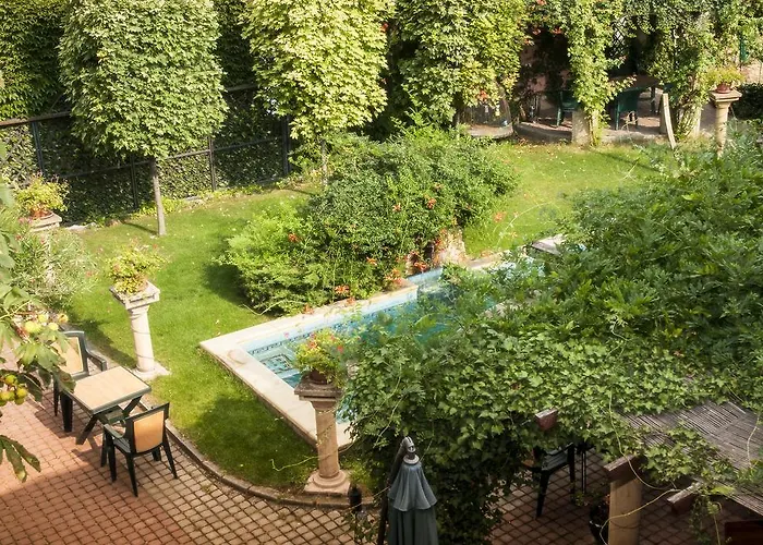 Hotel Bow Garden