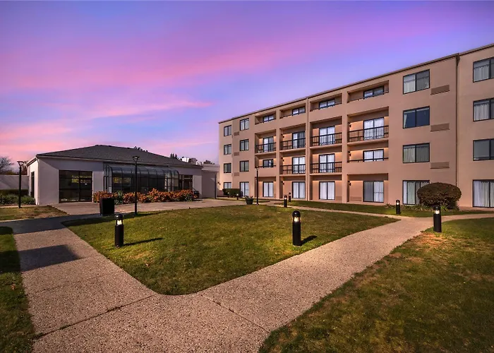 Comfort Inn & Suites Arlington Heights - Buffalo Grove