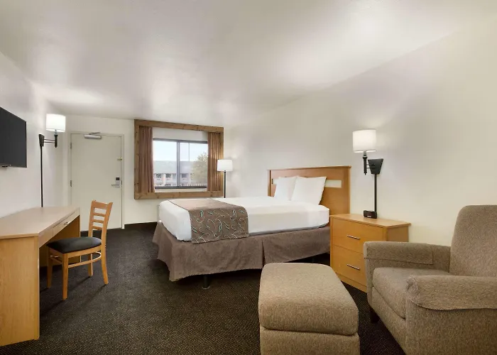Travelodge By Wyndham Belen