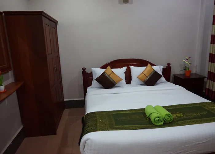 Phetphaylin Hotel
