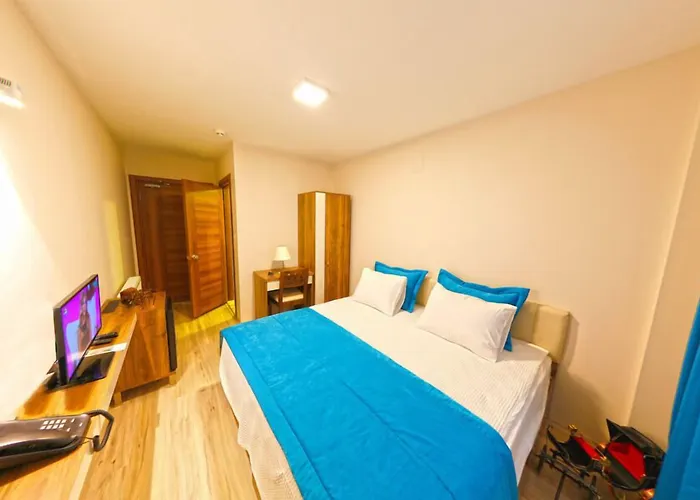 Fayton Hotel