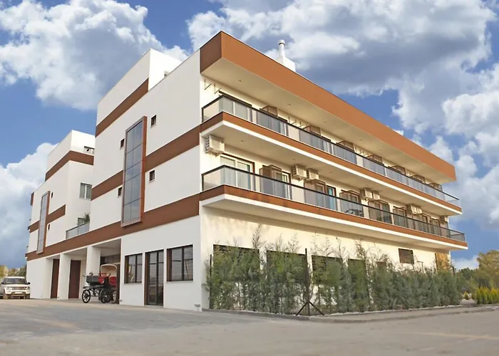 Fayton Hotel