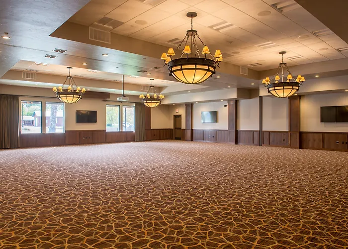Cedar Creek Lodge & Conference Center