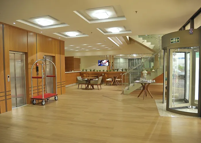Hotel Maestro Premium Cascavel