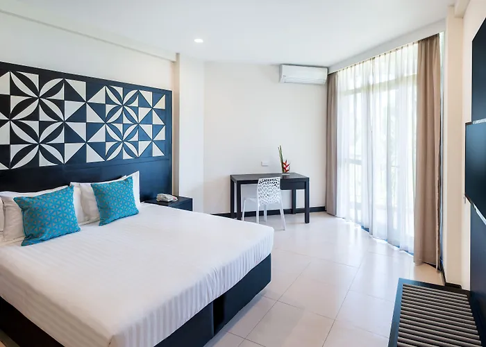 Tanoa International Dateline Hotel