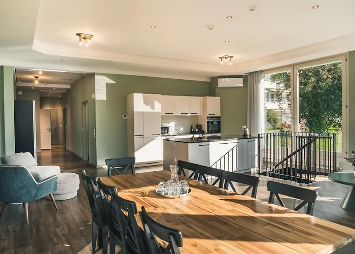 Hop Apartments & Suites
