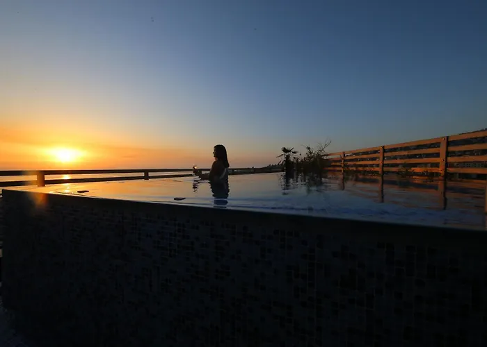 Sunrise Hotel