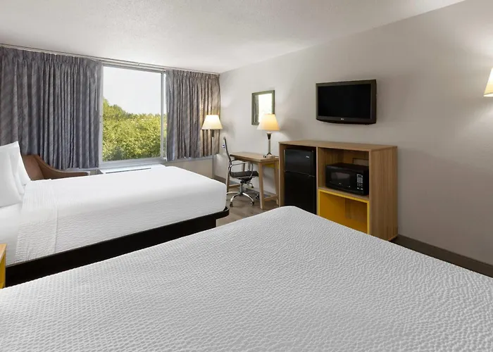 Days Inn By Wyndham Cambridge