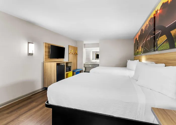 Days Inn By Wyndham Enterprise