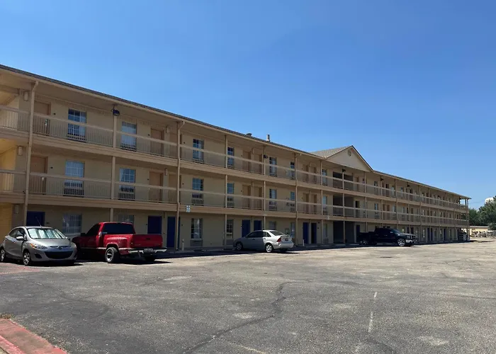 Days Inn By Wyndham Georgetown