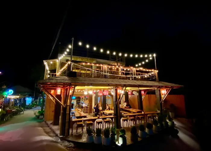 Phi Phi Ba Kao Bay Resort