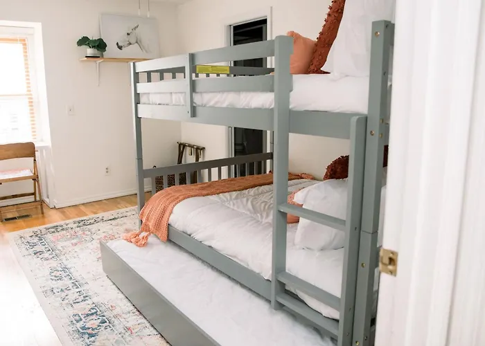 Victorian Gem Steps From Main St - Sleeps 9 & Pets