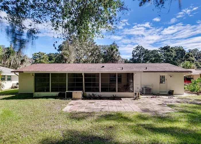 Bring Your Boat! Canal-Front Tavares Home W/ Dock