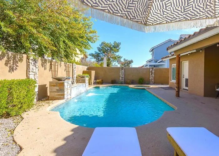 Boho 4Br Retreat Heated Pool Spa Tiki Bar