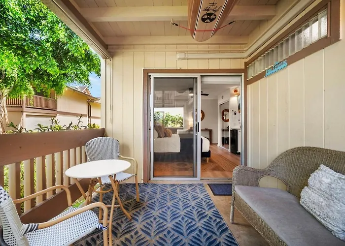 Modern Studio, Ac, King Bed, Private Lanai