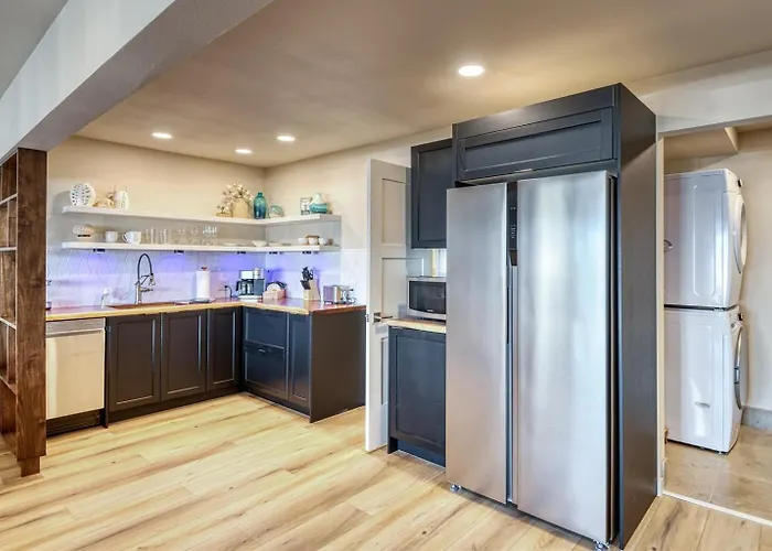 Bay Suites Studio A Modern Coastal Escape In The Heart Of Depoe Bay