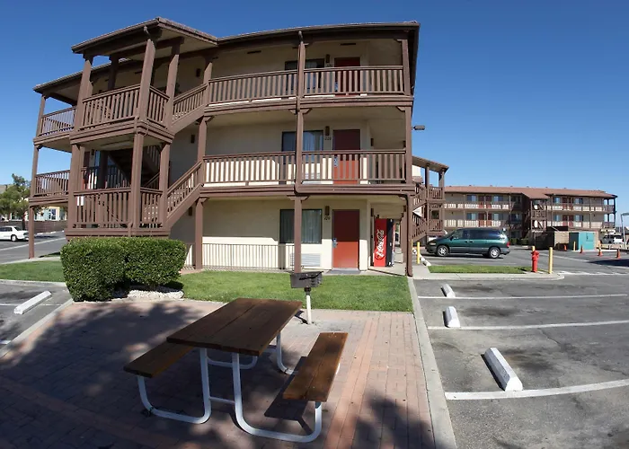Palms Inn & Suites