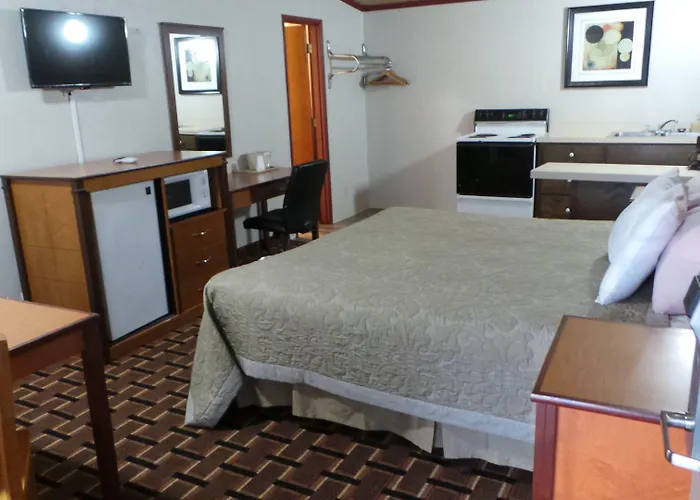 Anchor Bay Inn Near Winchester Bay