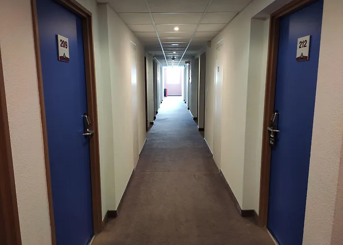 Hotel Akena Chateaurenard - Parc Des Expositions Avignon