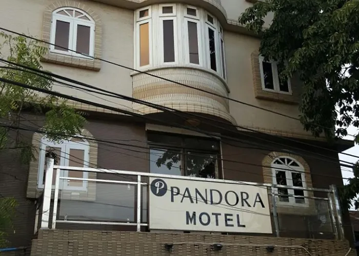 Pandora Motel
