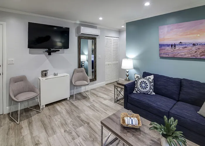 May-Dee Suites In Florida