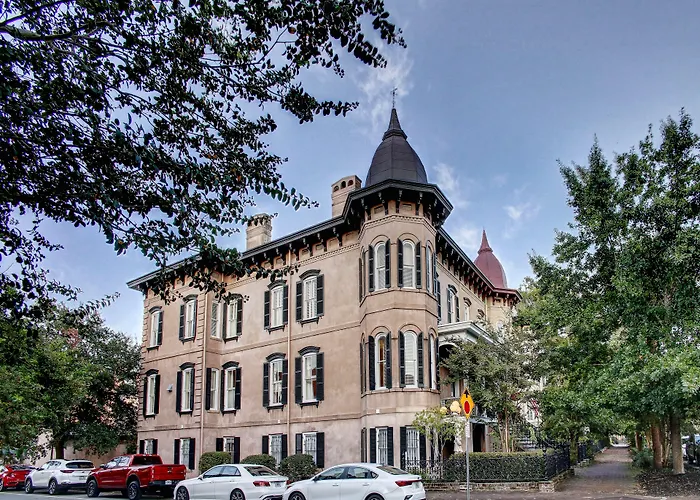 Mcmillan Inn