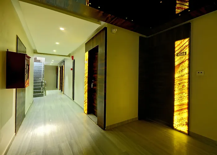 Hotel Apaar With Sea Face Garden Restaurant