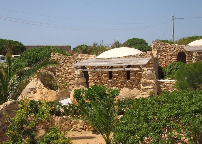 I Dammusi Di Borgo Cala Creta