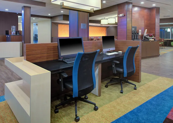 Fairfield Inn & Suites By Marriott Detroit Canton