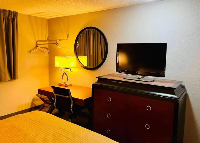 Super 8 By Wyndham Benton Harbor St Joseph