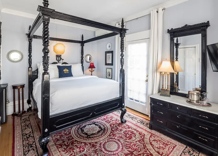 Queen Vic Guest House (Adults Only)