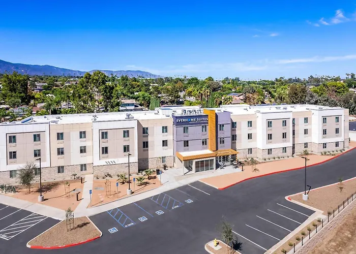 Everhome Suites Corona