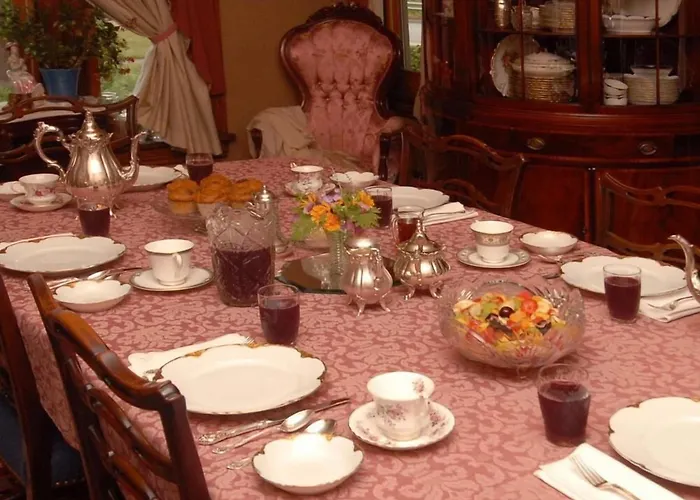 Victorian Loft Bed And Breakfast