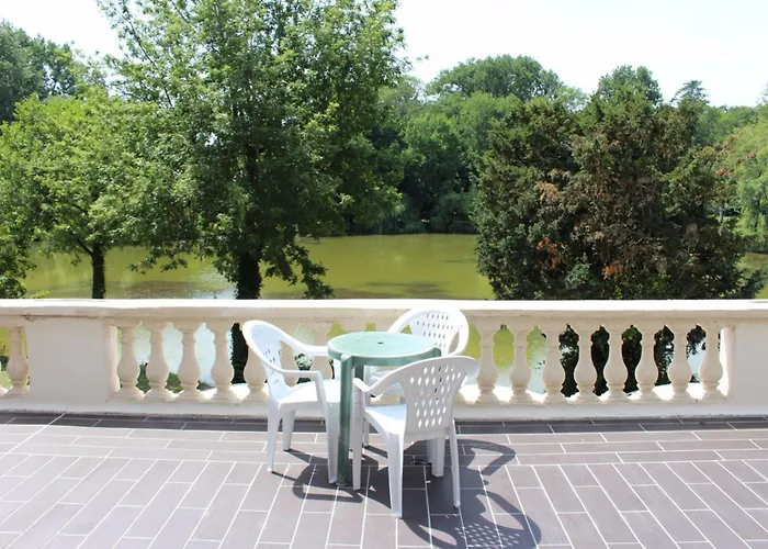 Hotel Etang Des Reynats