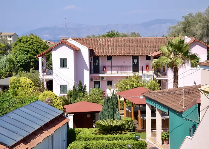 Oula Maisonettes Suites