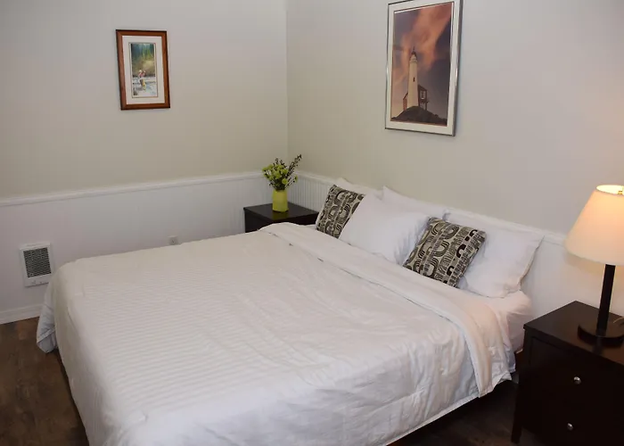 Longliner Lodge And Suites